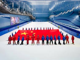 《棒球与收藏：那些沾满泥土的比赛球为何价值连城？》